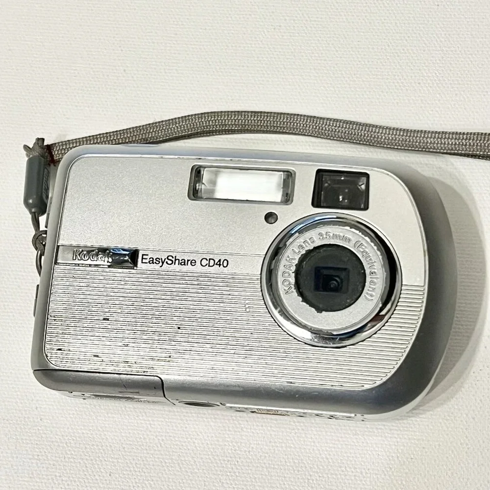Kodak EasyShare CD40 4.0 MP Digital Camera Silver